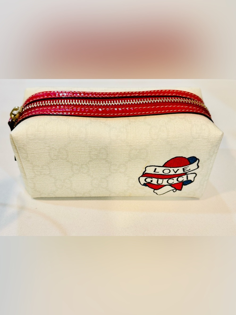 Gucci Cream&Red 'Love' Logo Leather Cosmetics Bag_Limited Edition_Authentic_NWT